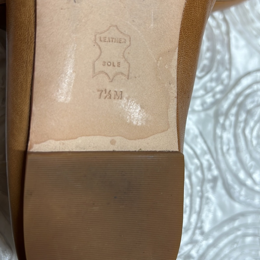 Tory Burch Shoes size 7.5M - Picture 9 of 13